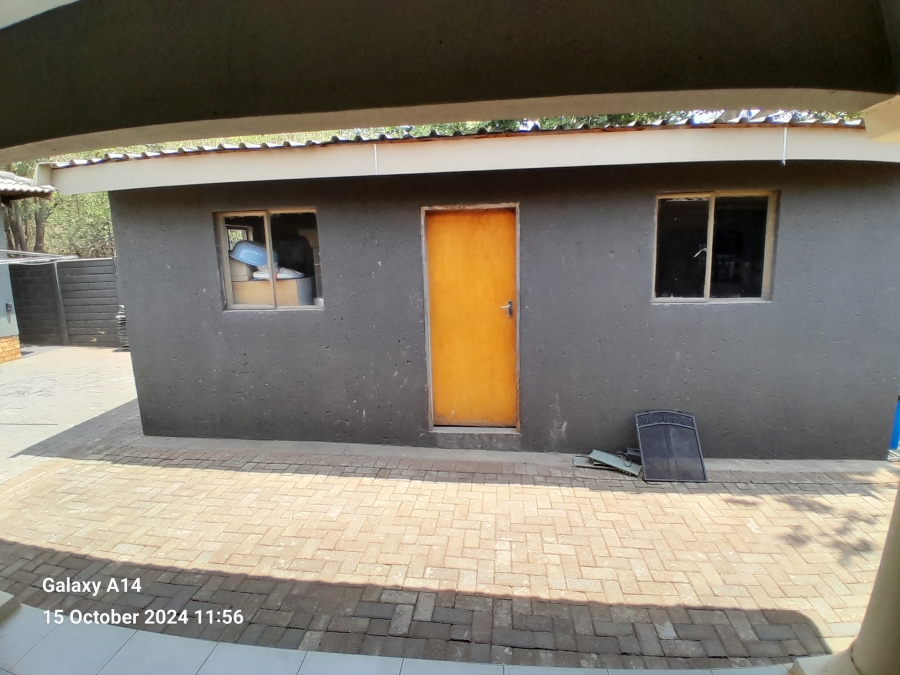 6 Bedroom Property for Sale in Protea Park North West